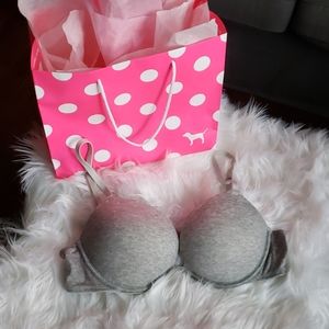 PINK Victoria's Secret Wear Everywhere Super Push